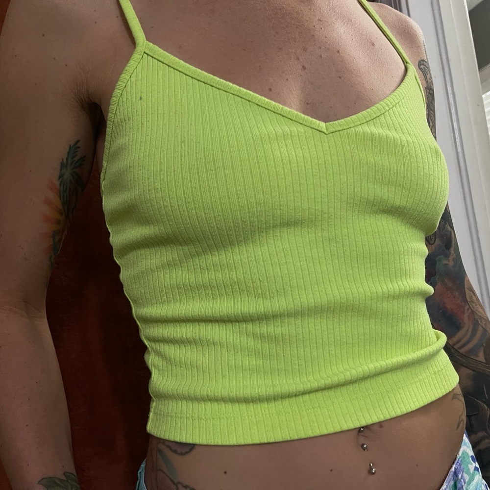 EXPRESS NEON TOP 🌈🌈🌈 - Picture 2 of 7